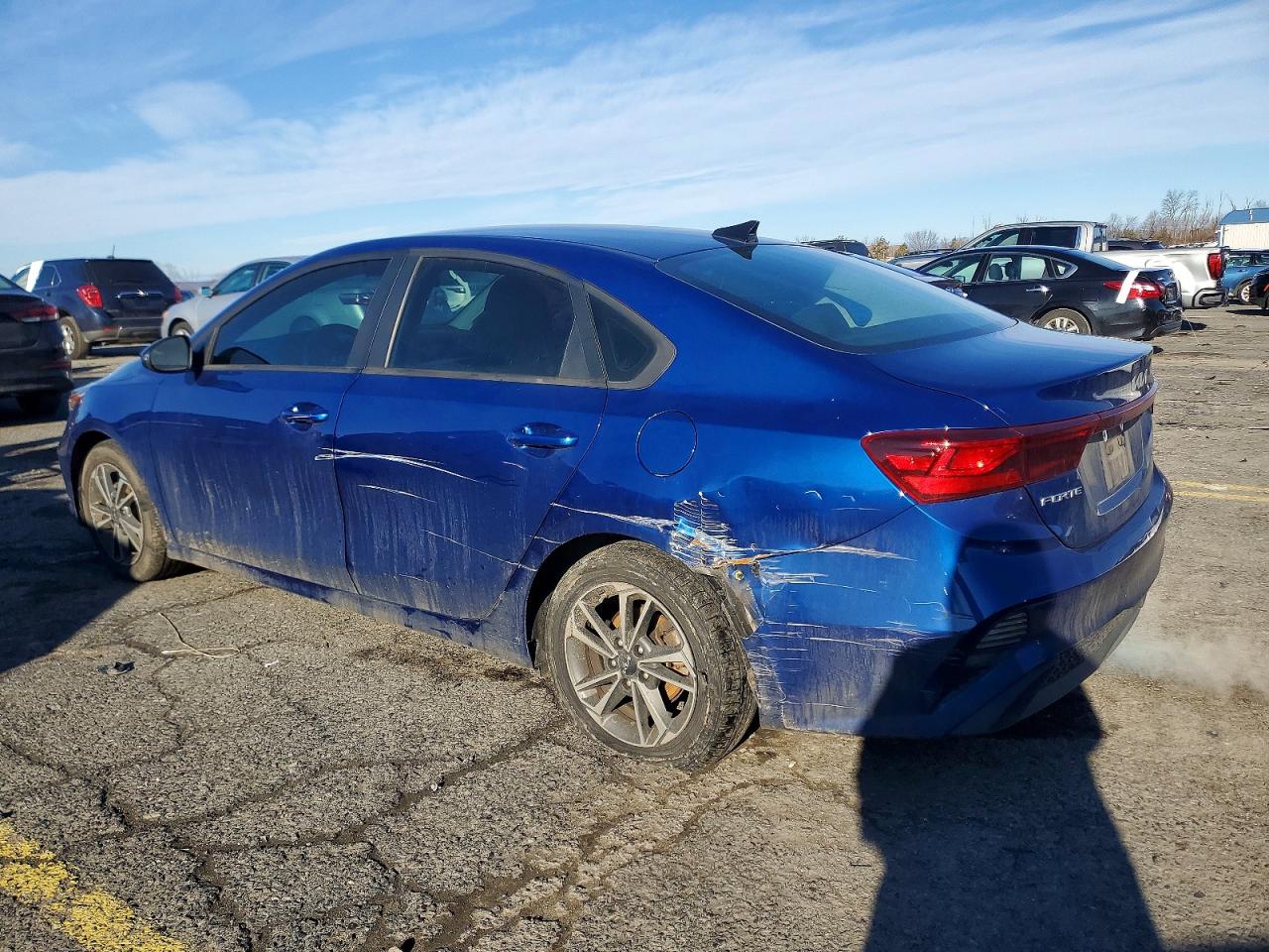 2024 KIA FORTE LX photo 2