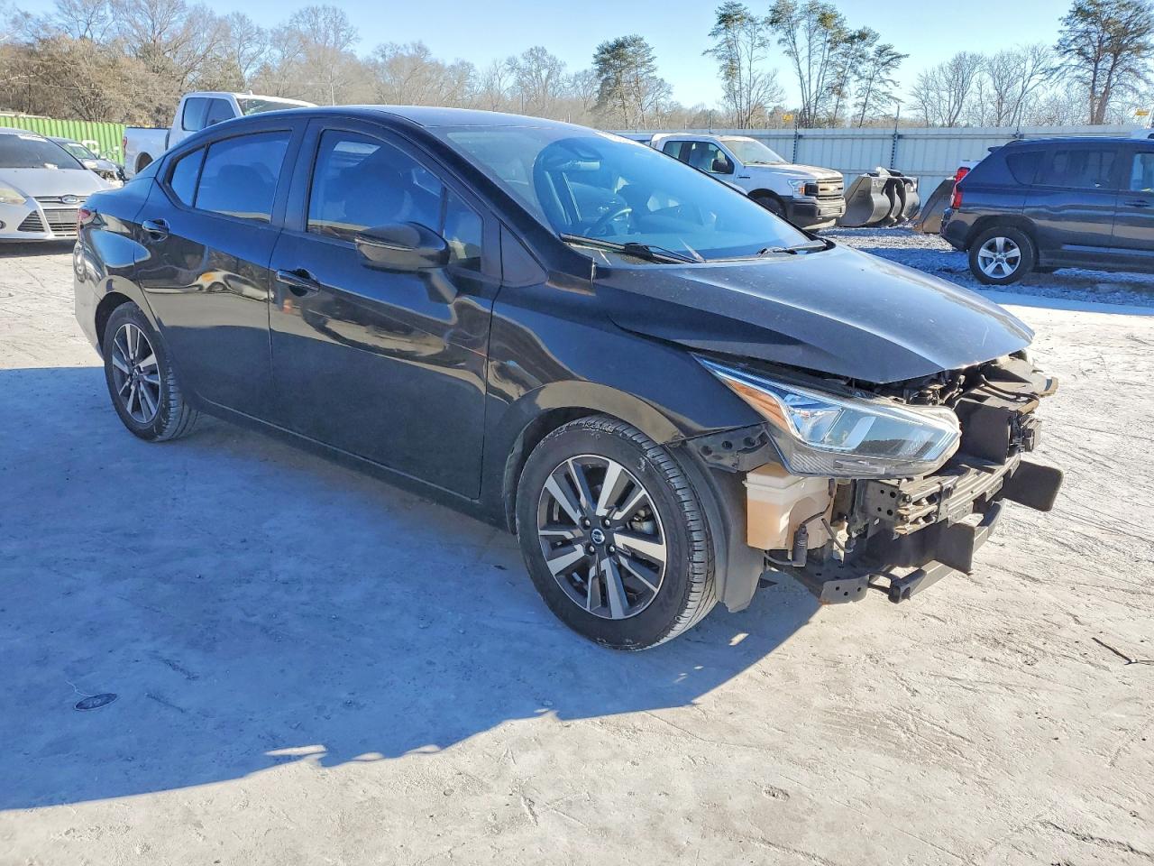 2021 NISSAN VERSA SV photo 4