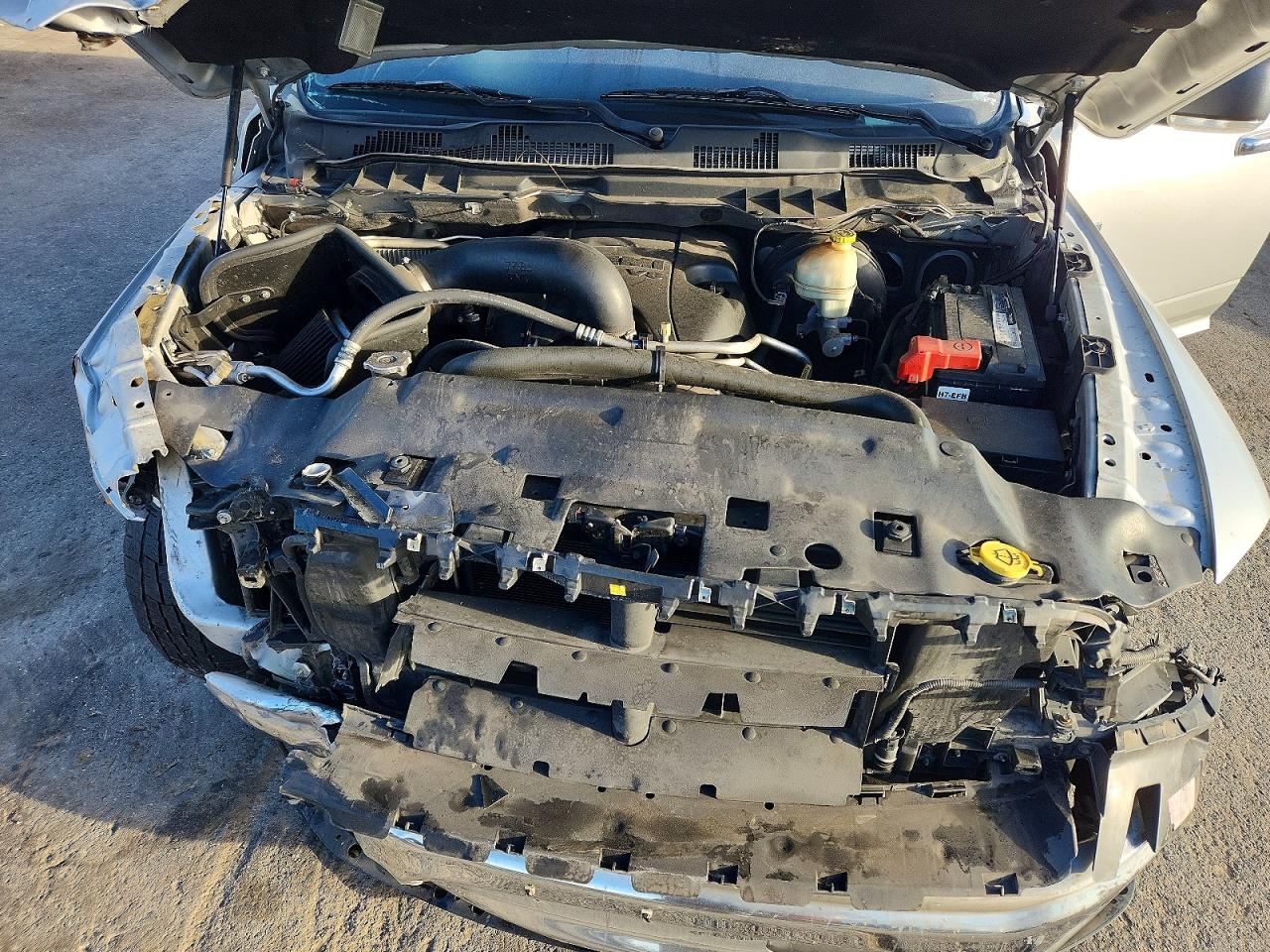 2015 RAM 1500 SLT photo 11