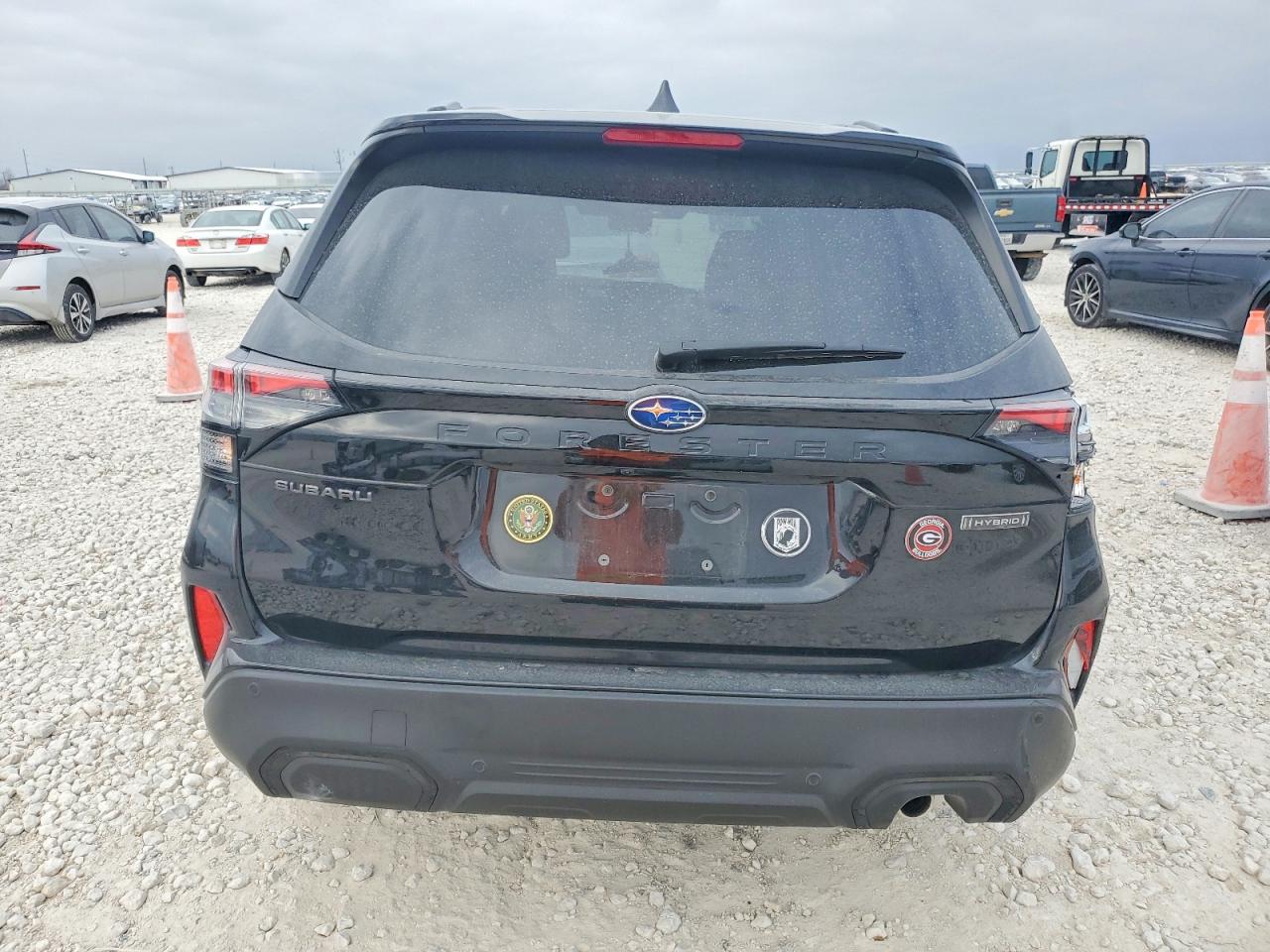 2025 SUBARU FORESTER TOURING photo 6