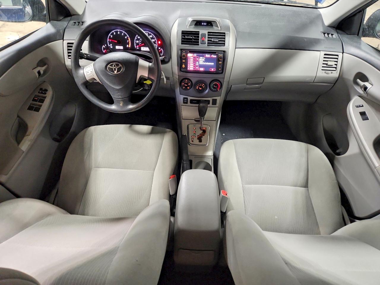 2013 TOYOTA COROLLA BASE photo 8