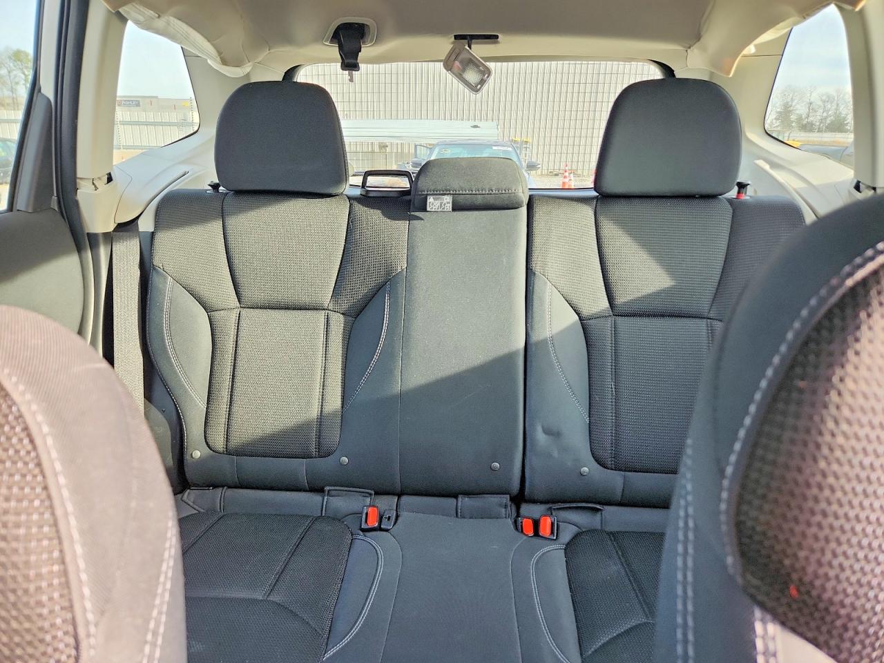 2019 SUBARU FORESTER photo 10