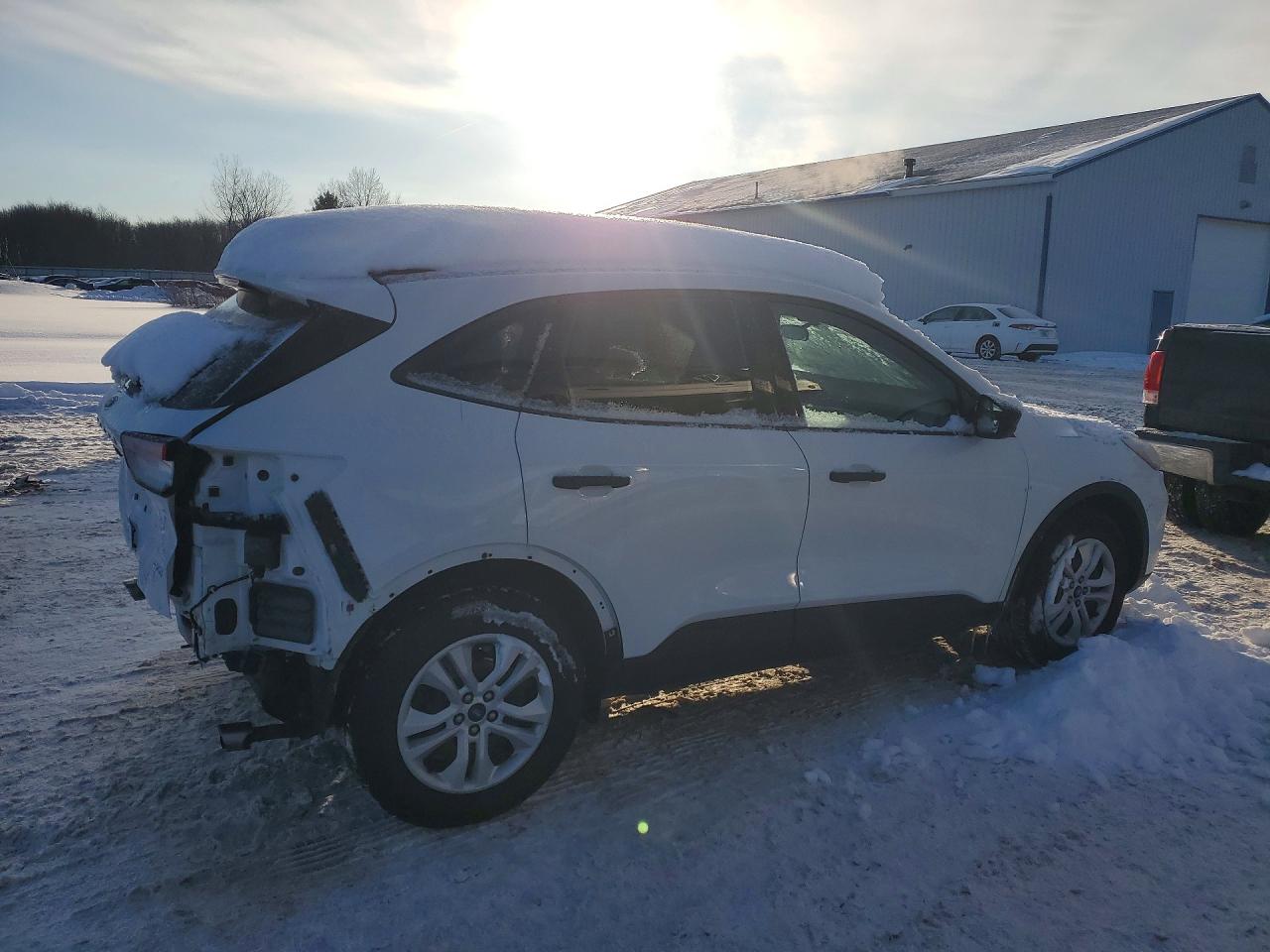 2022 FORD ESCAPE S photo 3