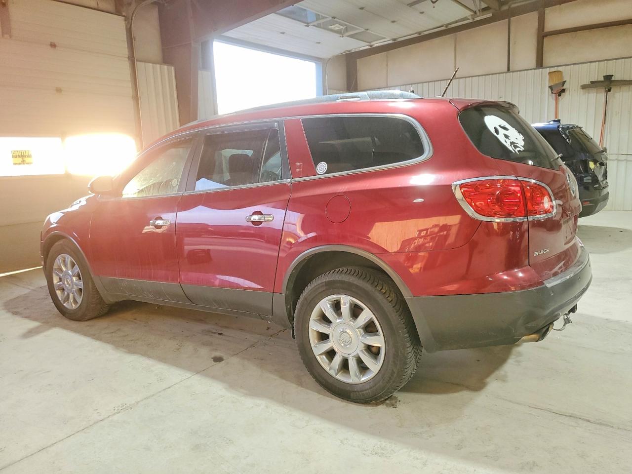 2011 BUICK ENCLAVE CXL photo 2