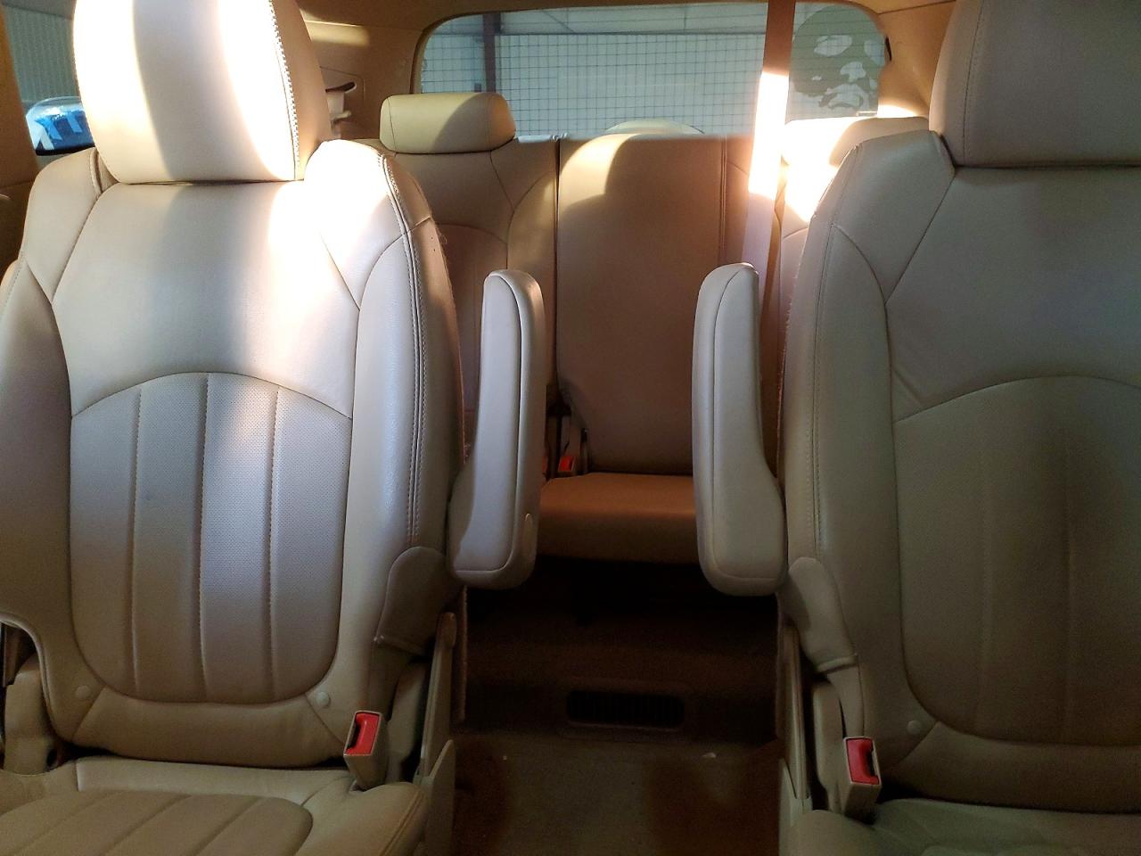 2011 BUICK ENCLAVE CXL photo 10