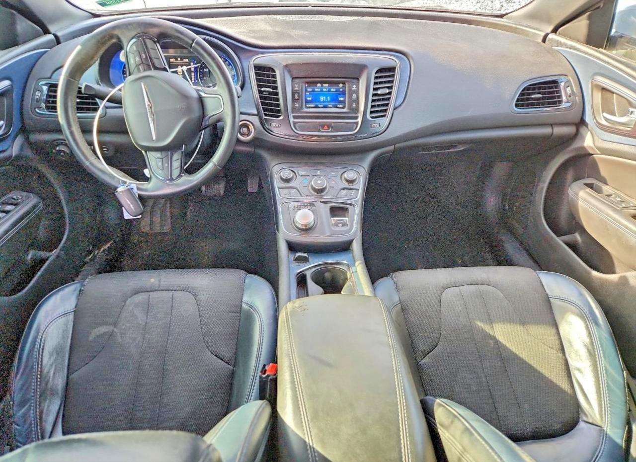 2015 CHRYSLER 200 S photo 8
