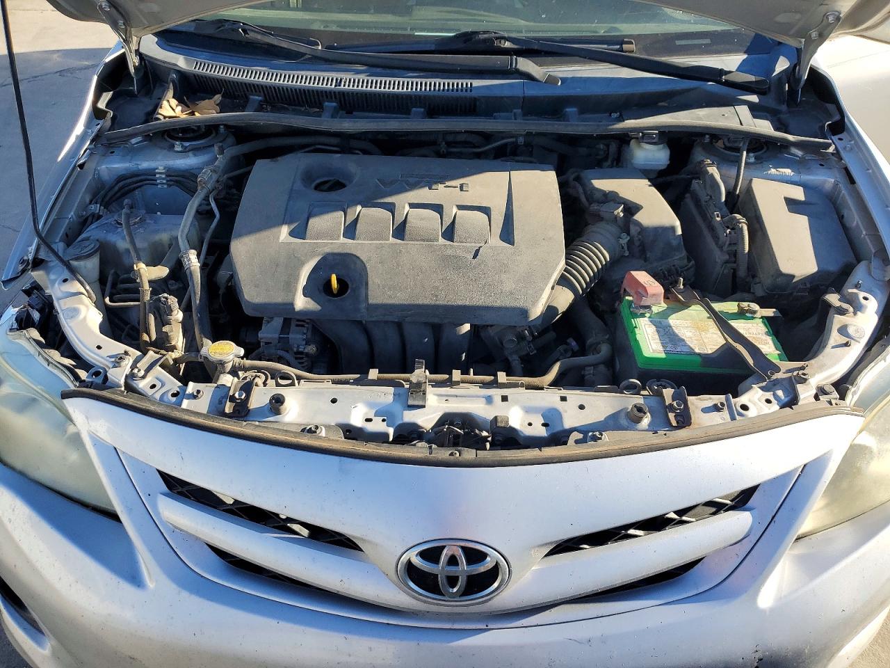 2012 TOYOTA COROLLA BASE photo 11