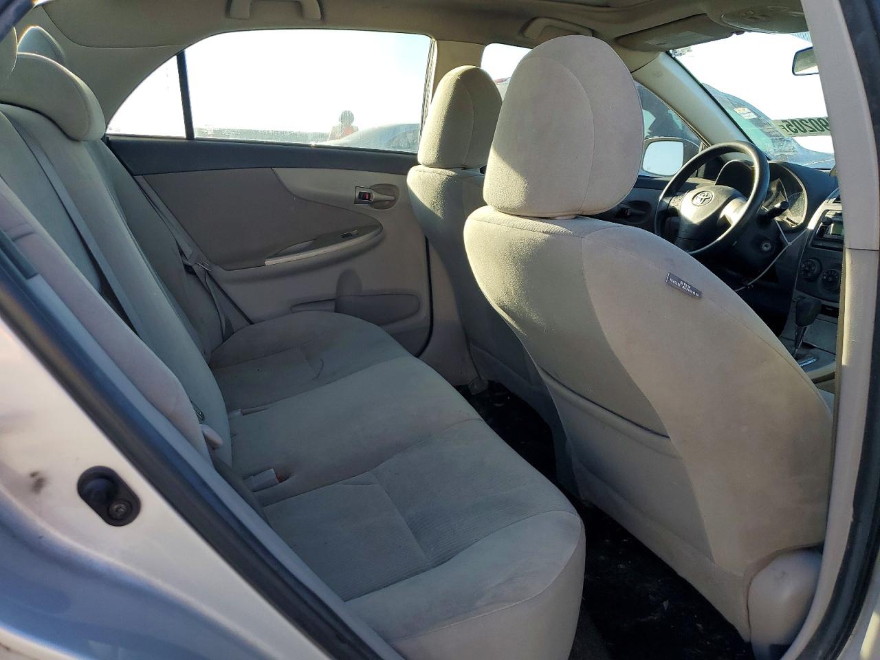 2012 TOYOTA COROLLA BASE photo 10