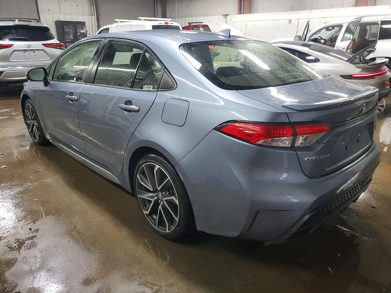 2020 TOYOTA COROLLA SE photo 3