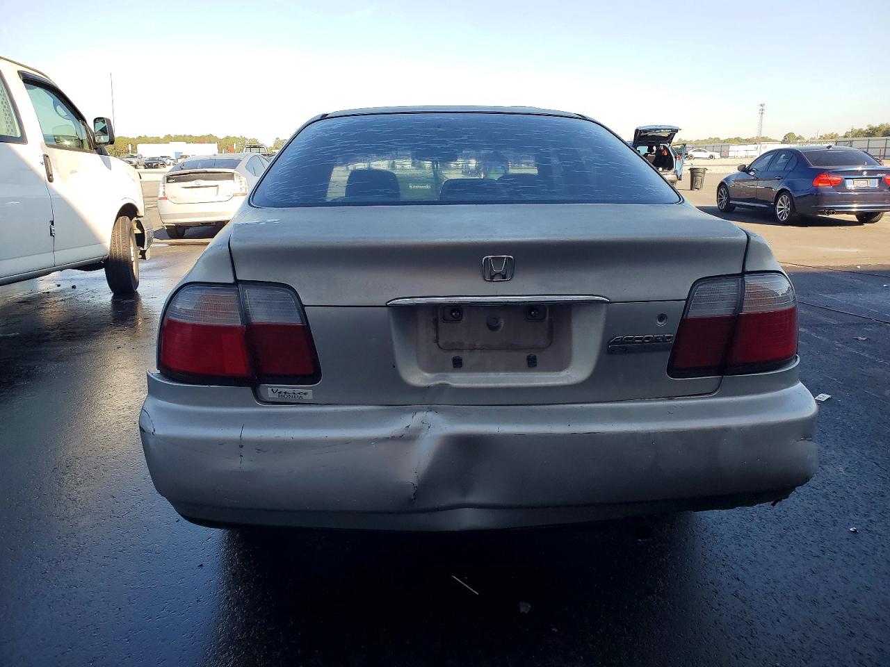 1996 HONDA ACCORD DX 25TH ANNIVERSARY photo 11