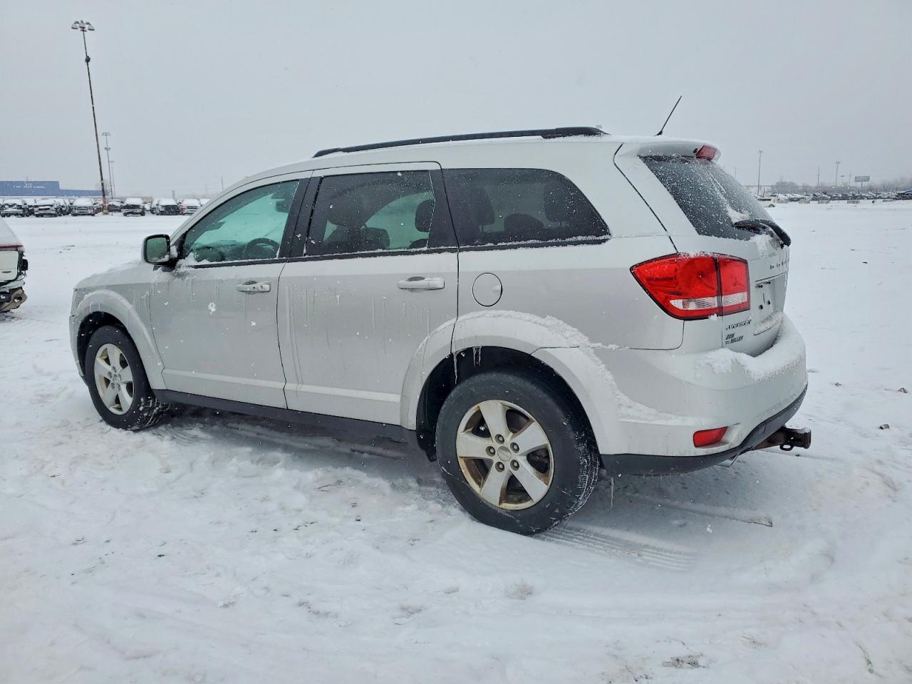 2012 DODGE JOURNEY SXT photo 2