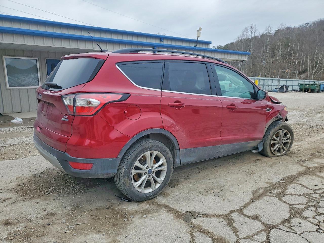 2018 FORD ESCAPE SE photo 3
