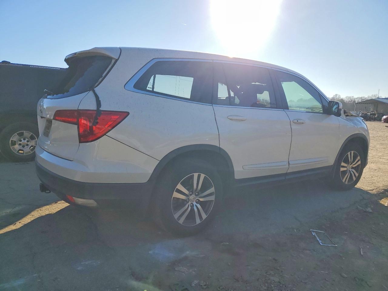 2016 HONDA PILOT EXL photo 3