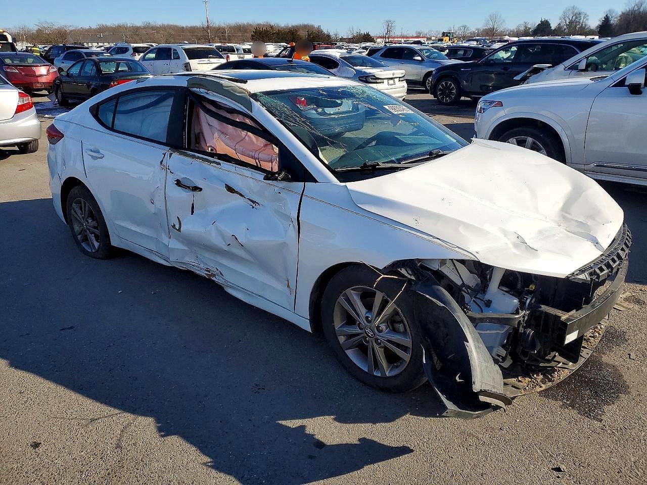 2017 HYUNDAI ELANTRA SE photo 4