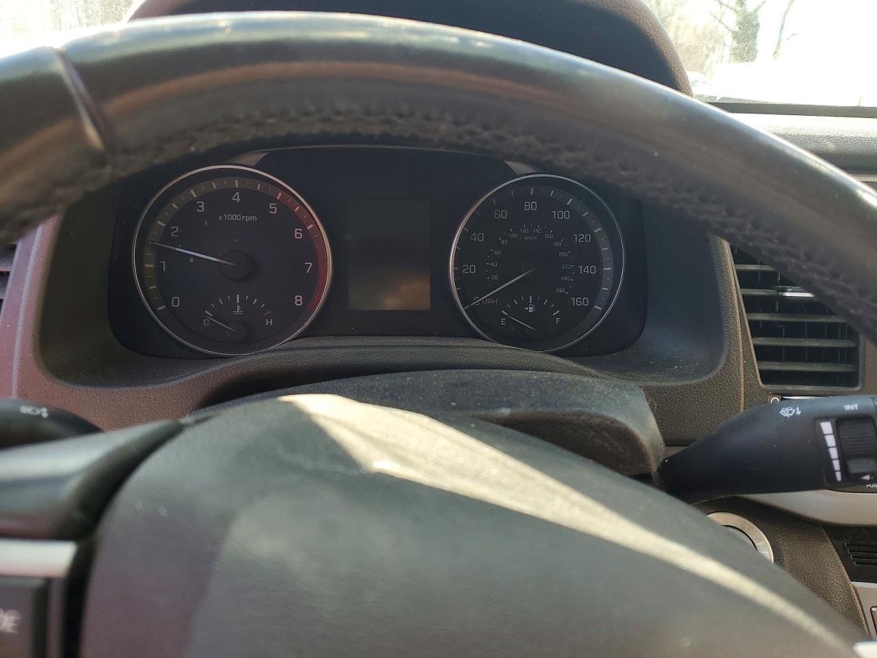 2017 HYUNDAI ELANTRA SE photo 9