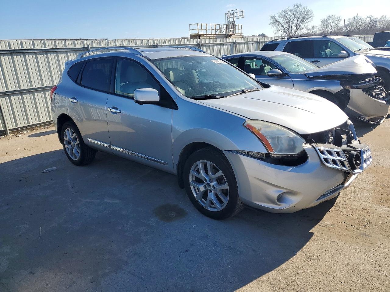 2013 NISSAN ROGUE S photo 4