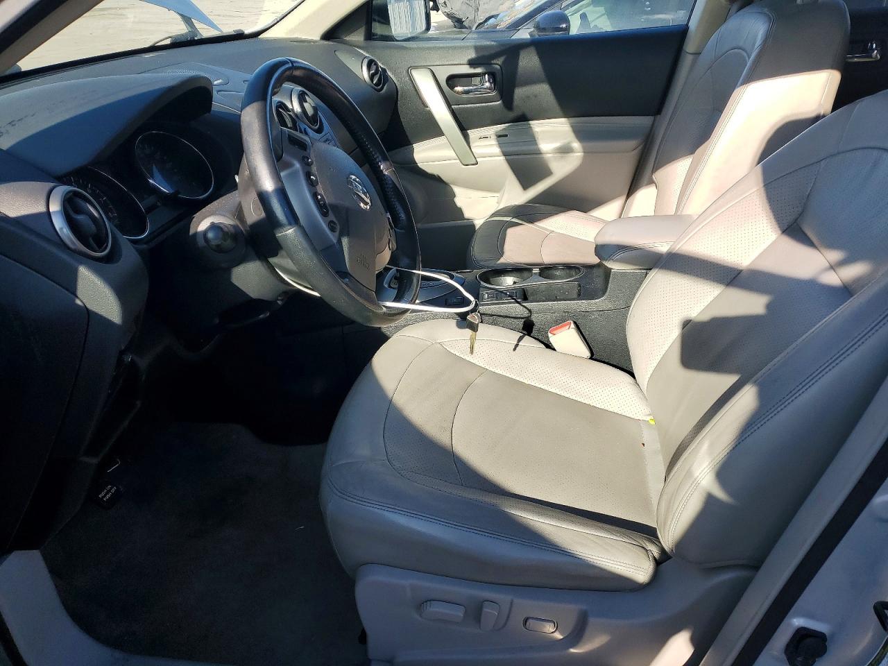 2013 NISSAN ROGUE S photo 7