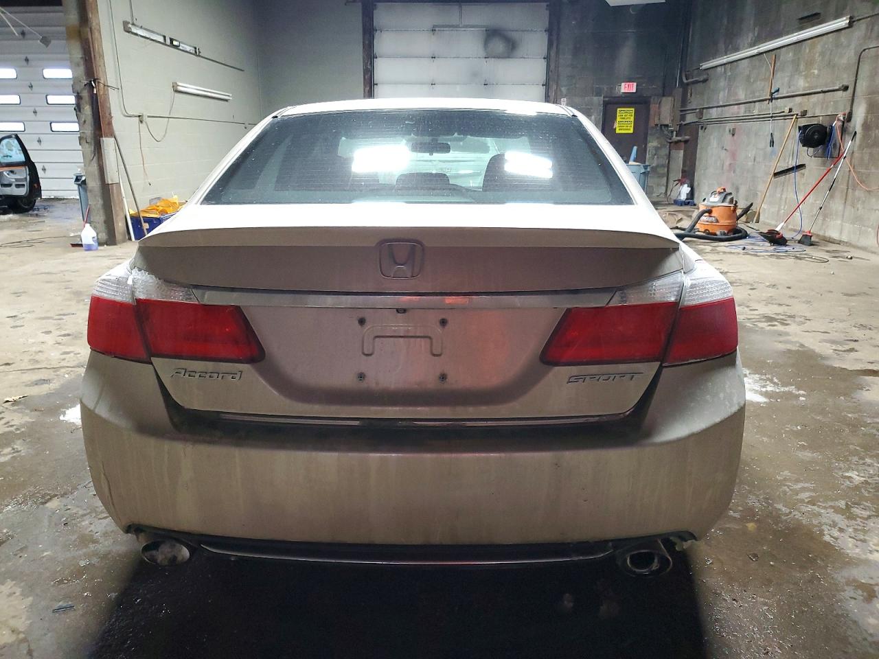 2014 HONDA ACCORD SPORT photo 6