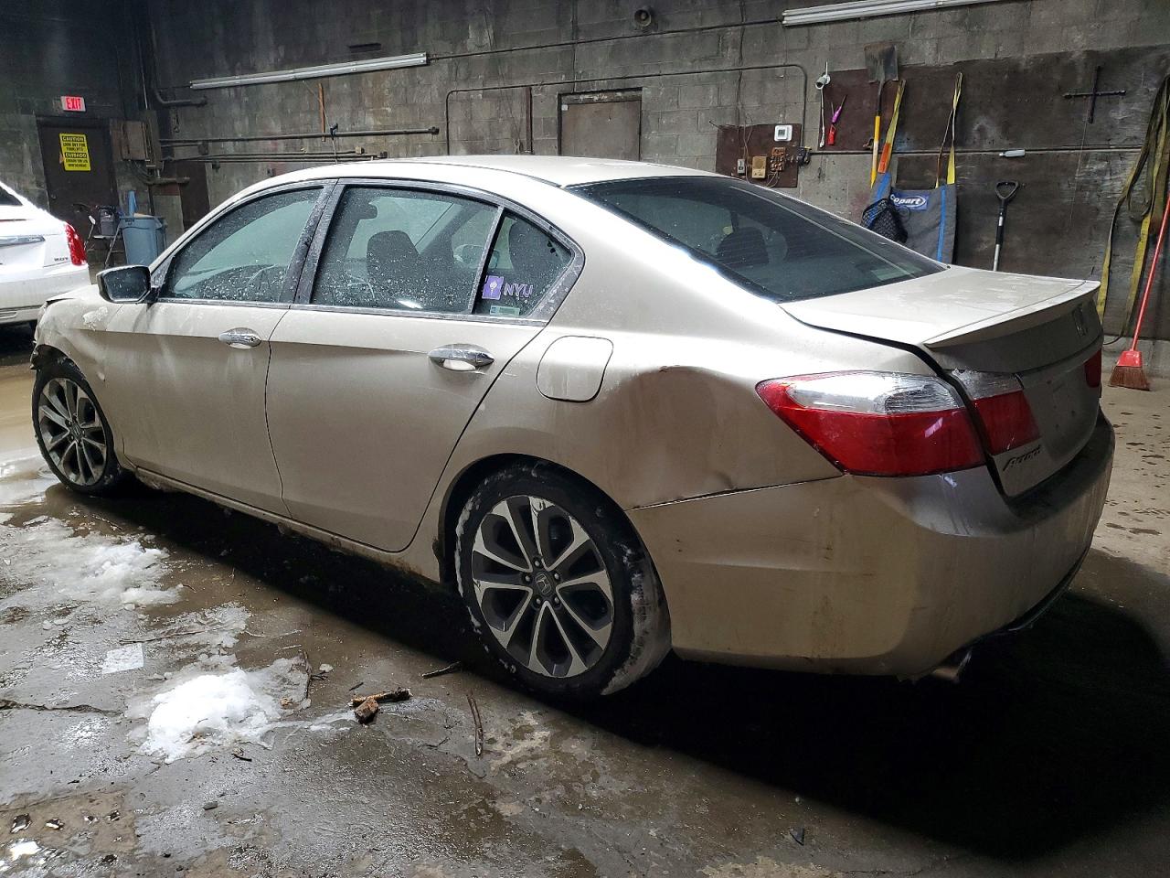 2014 HONDA ACCORD SPORT photo 2