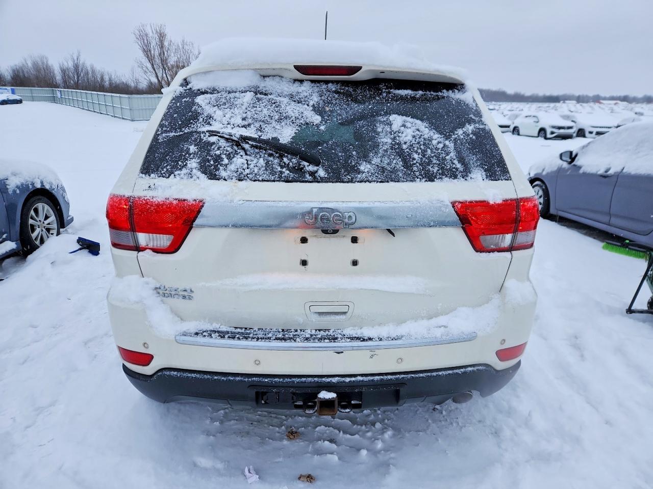 2011 JEEP GRAND CHEROKEE LIMITED photo 6