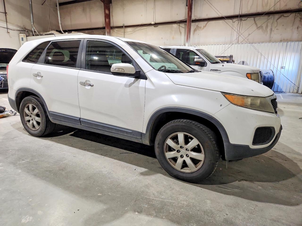 2011 KIA SORENTO BASE photo 4