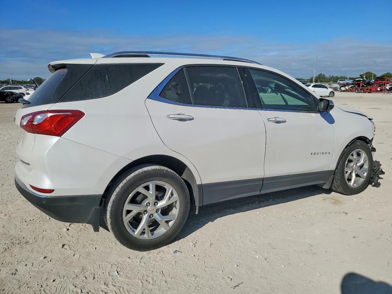 2021 CHEVROLET EQUINOX PREMIER photo 3