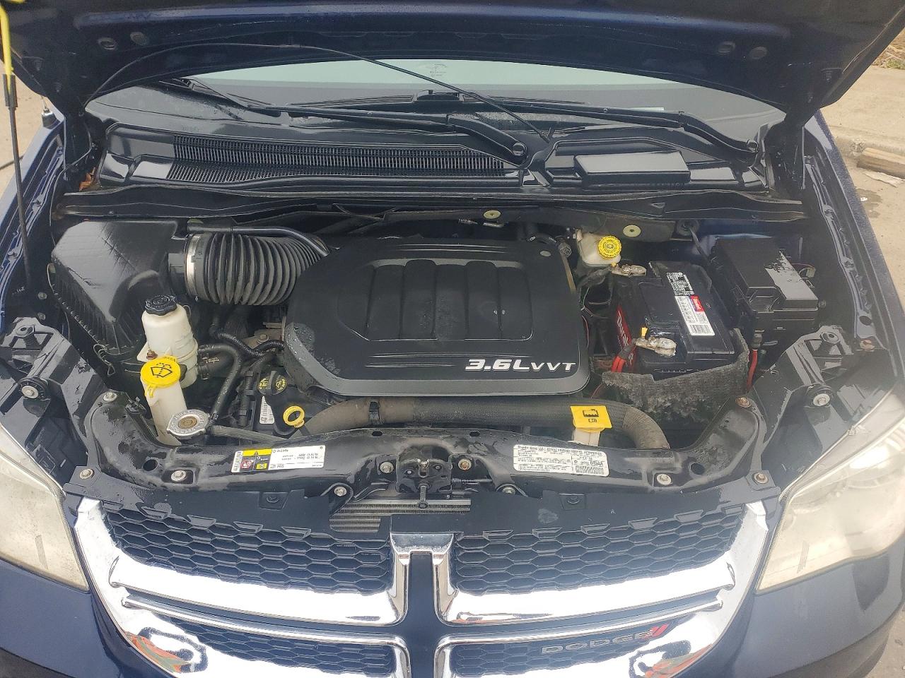 2013 DODGE GRAND CARAVAN SE photo 12