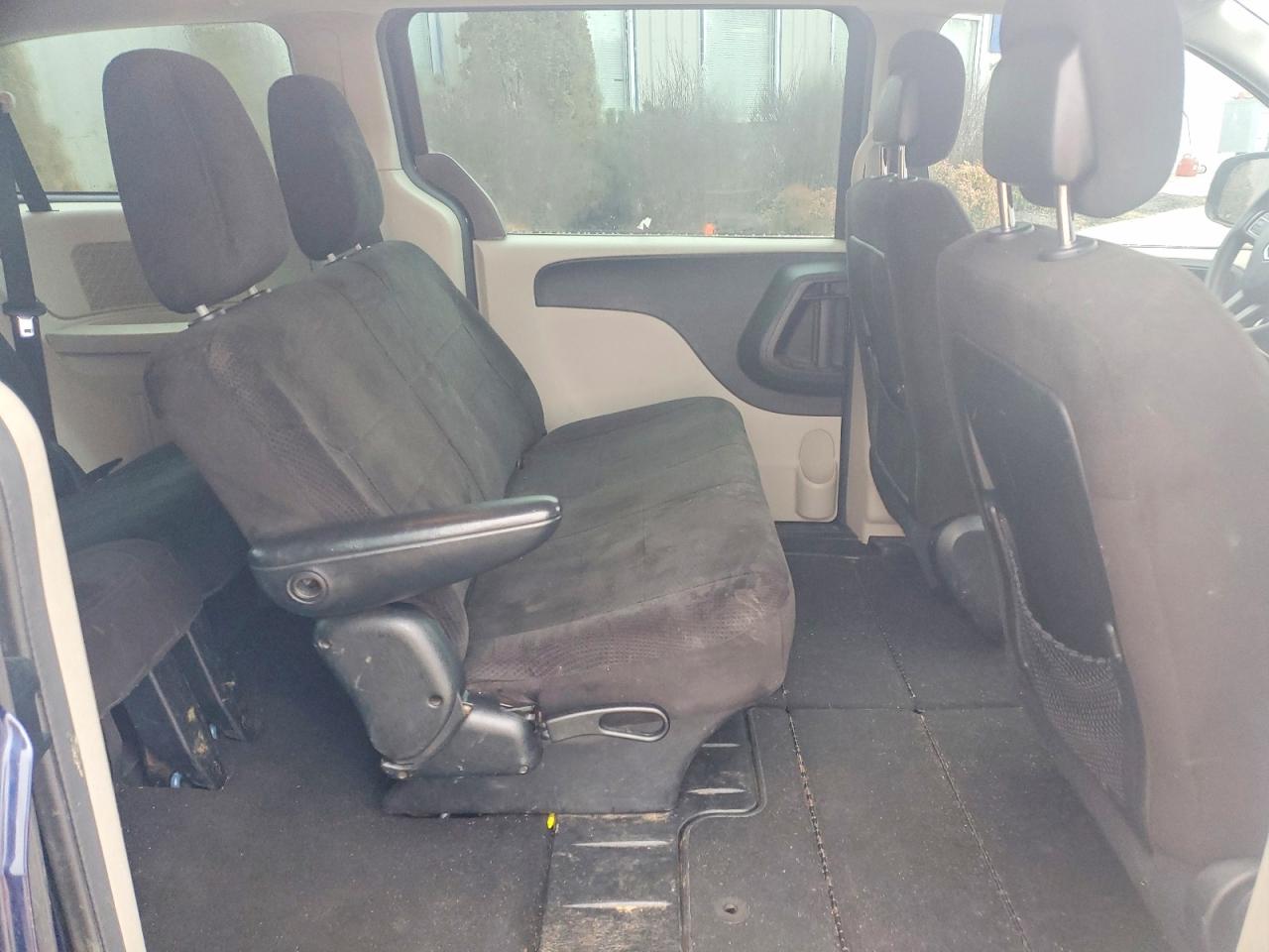 2013 DODGE GRAND CARAVAN SE photo 11