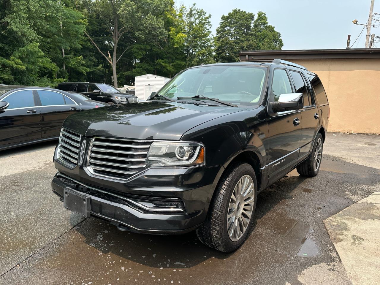 2015 LINCOLN NAVIGATOR photo 2