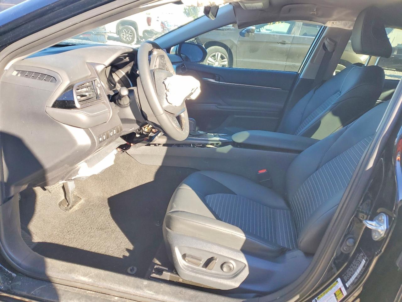 2024 TOYOTA CAMRY SE NIGHT SHADE photo 13