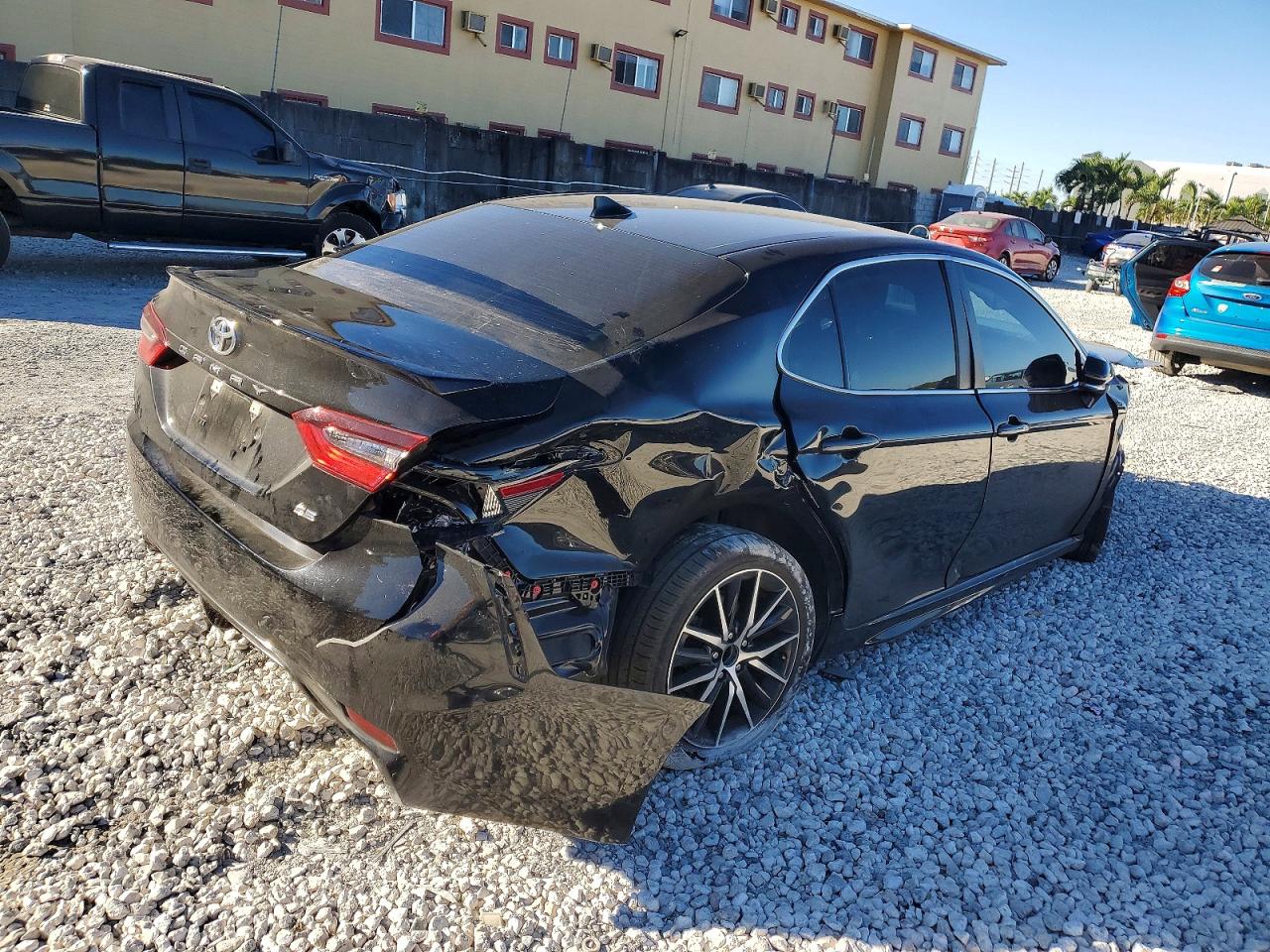 2024 TOYOTA CAMRY SE NIGHT SHADE photo 5