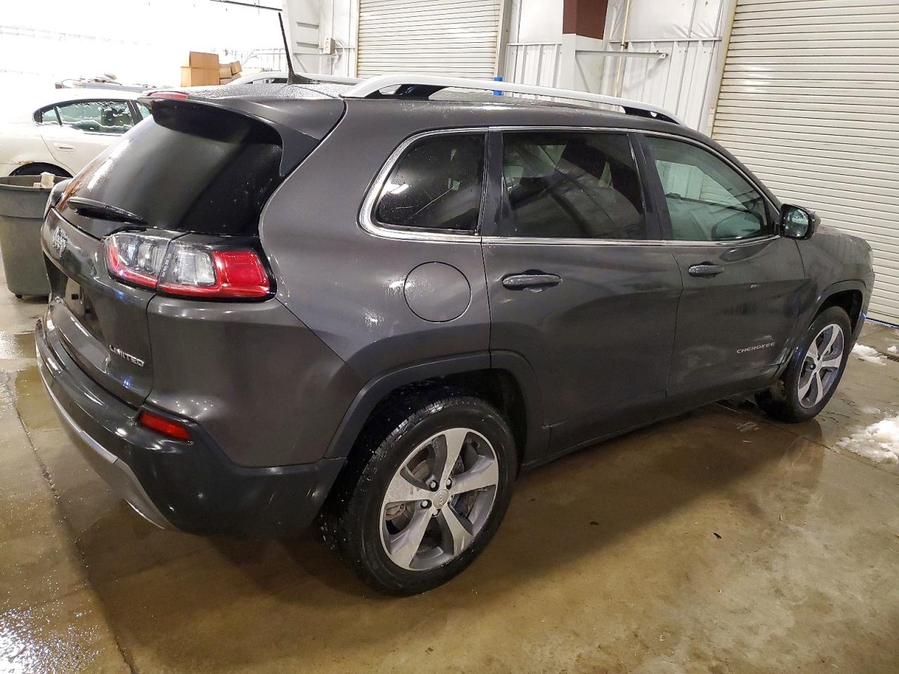2019 JEEP CHEROKEE LIMITED photo 3