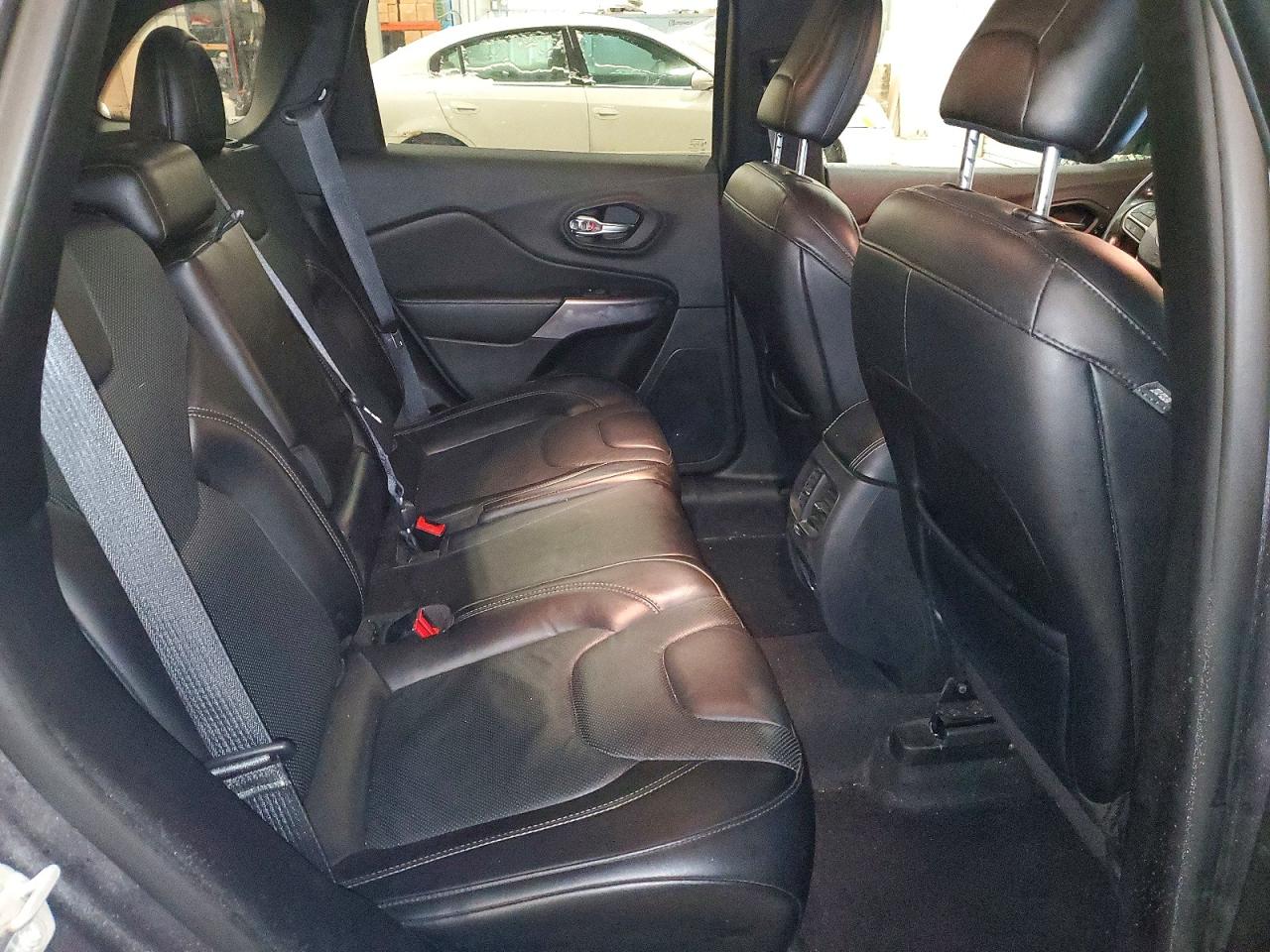 2019 JEEP CHEROKEE LIMITED photo 11