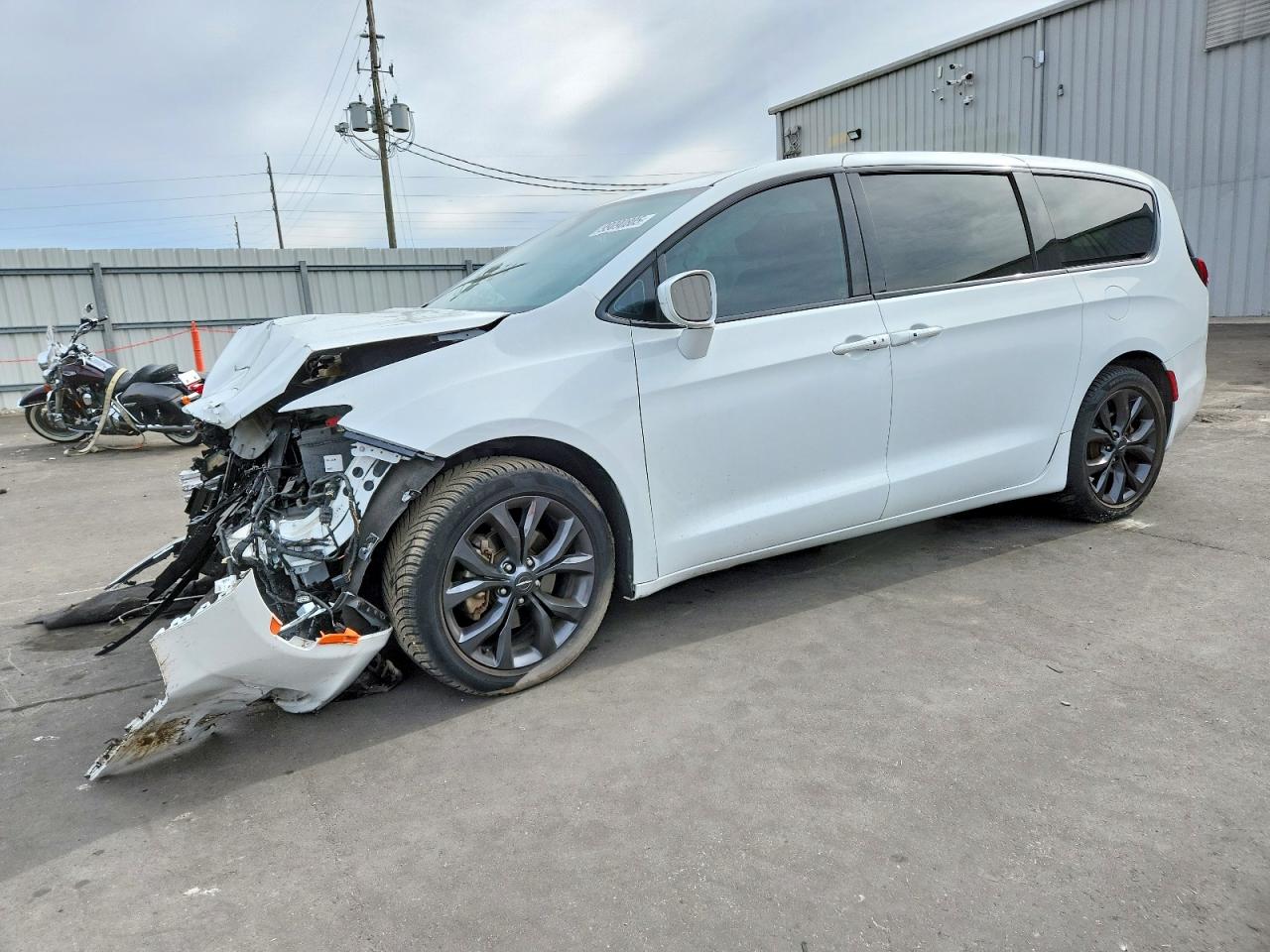 2019 CHRYSLER PACIFICA