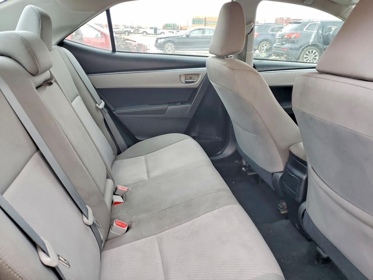 2015 TOYOTA COROLLA L photo 10