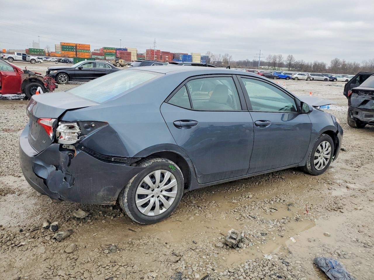2015 TOYOTA COROLLA L photo 3