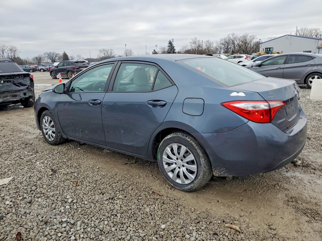2015 TOYOTA COROLLA L photo 2
