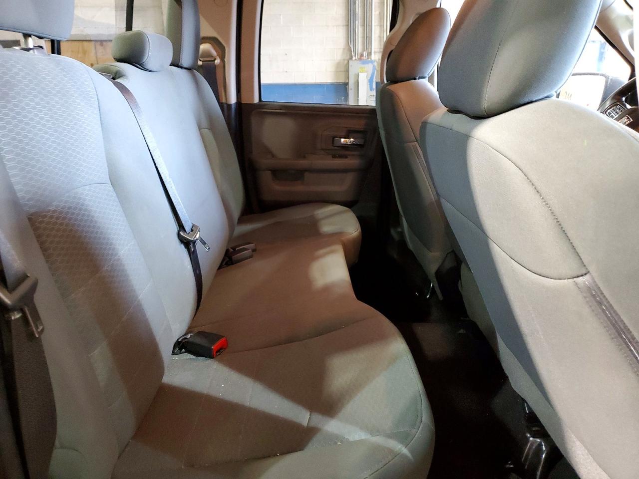 2015 RAM 1500 SLT photo 19