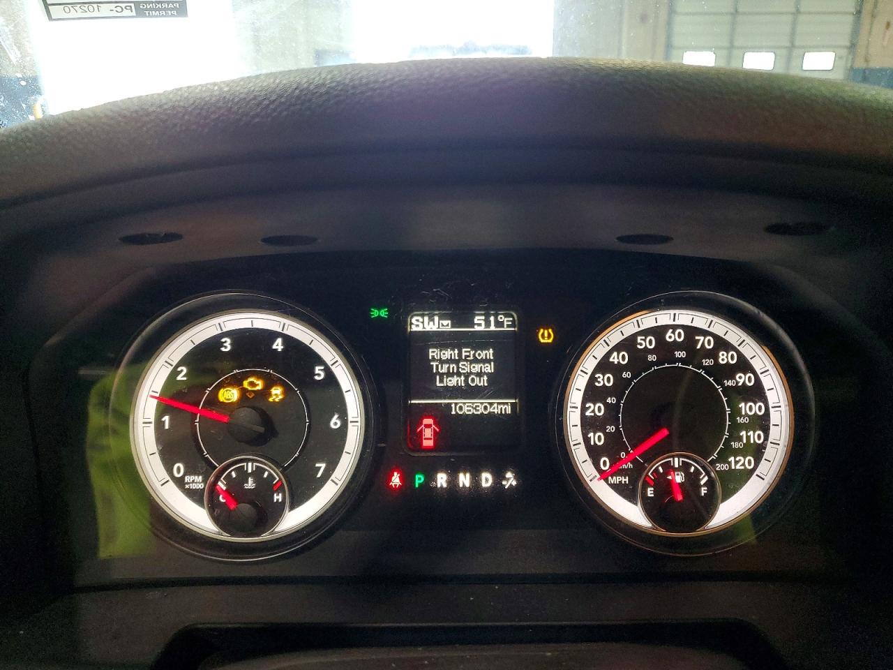 2015 RAM 1500 SLT photo 17