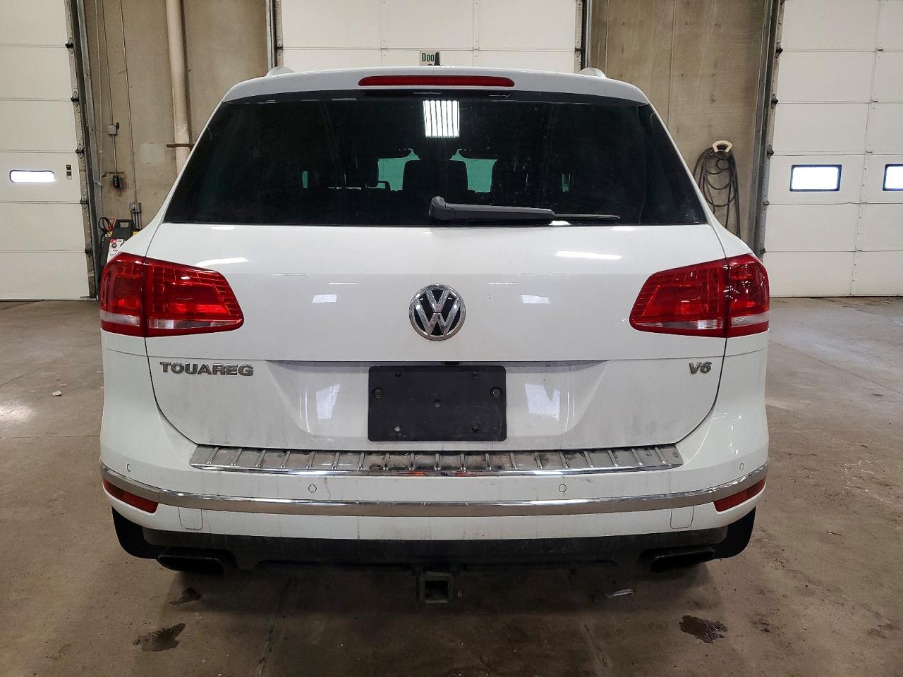 2017 VOLKSWAGEN TOUAREG WOLFSBURG photo 6