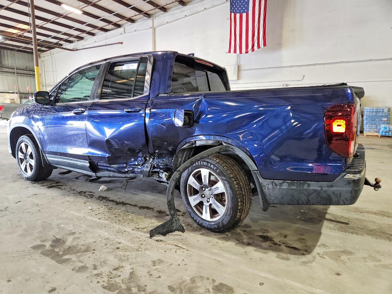 2019 HONDA RIDGELINE RTL photo 2