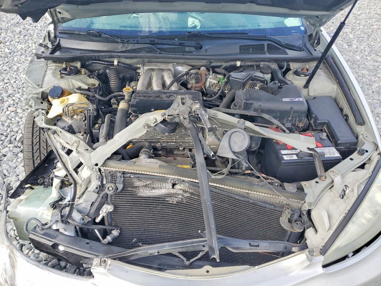 2002 TOYOTA CAMRY LE photo 11