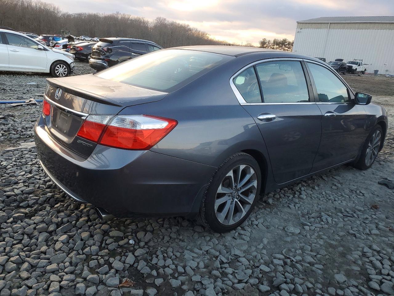 2013 HONDA ACCORD SPORT photo 3