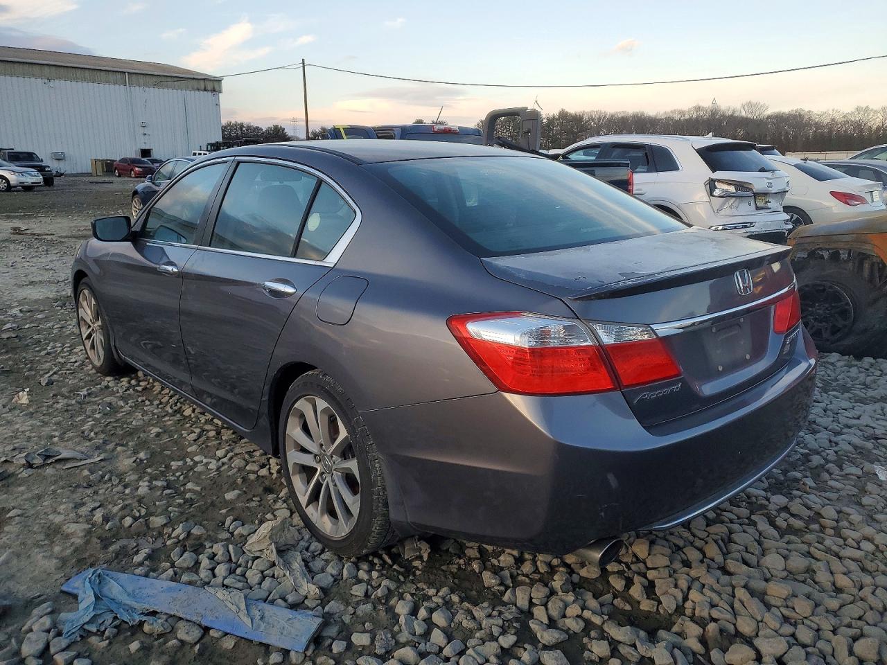 2013 HONDA ACCORD SPORT photo 2