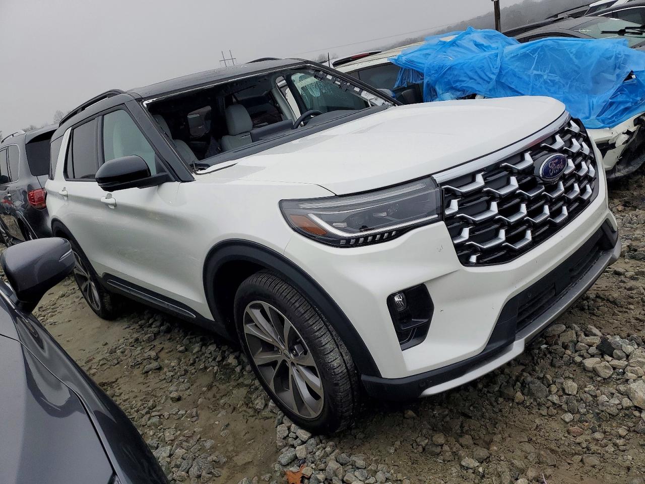 2025 FORD EXPLORER PLATINUM photo 4