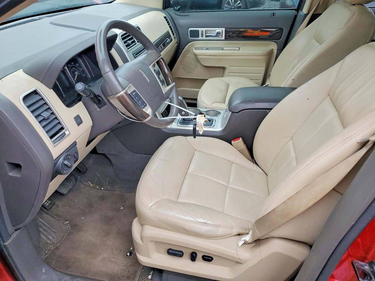 2010 LINCOLN MKX photo 7
