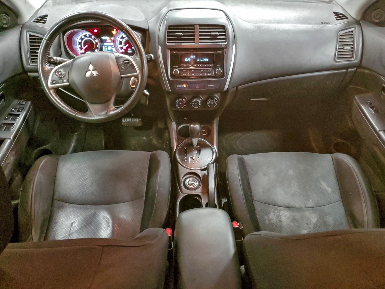 2014 MITSUBISHI OUTLANDER SPORT ES photo 8