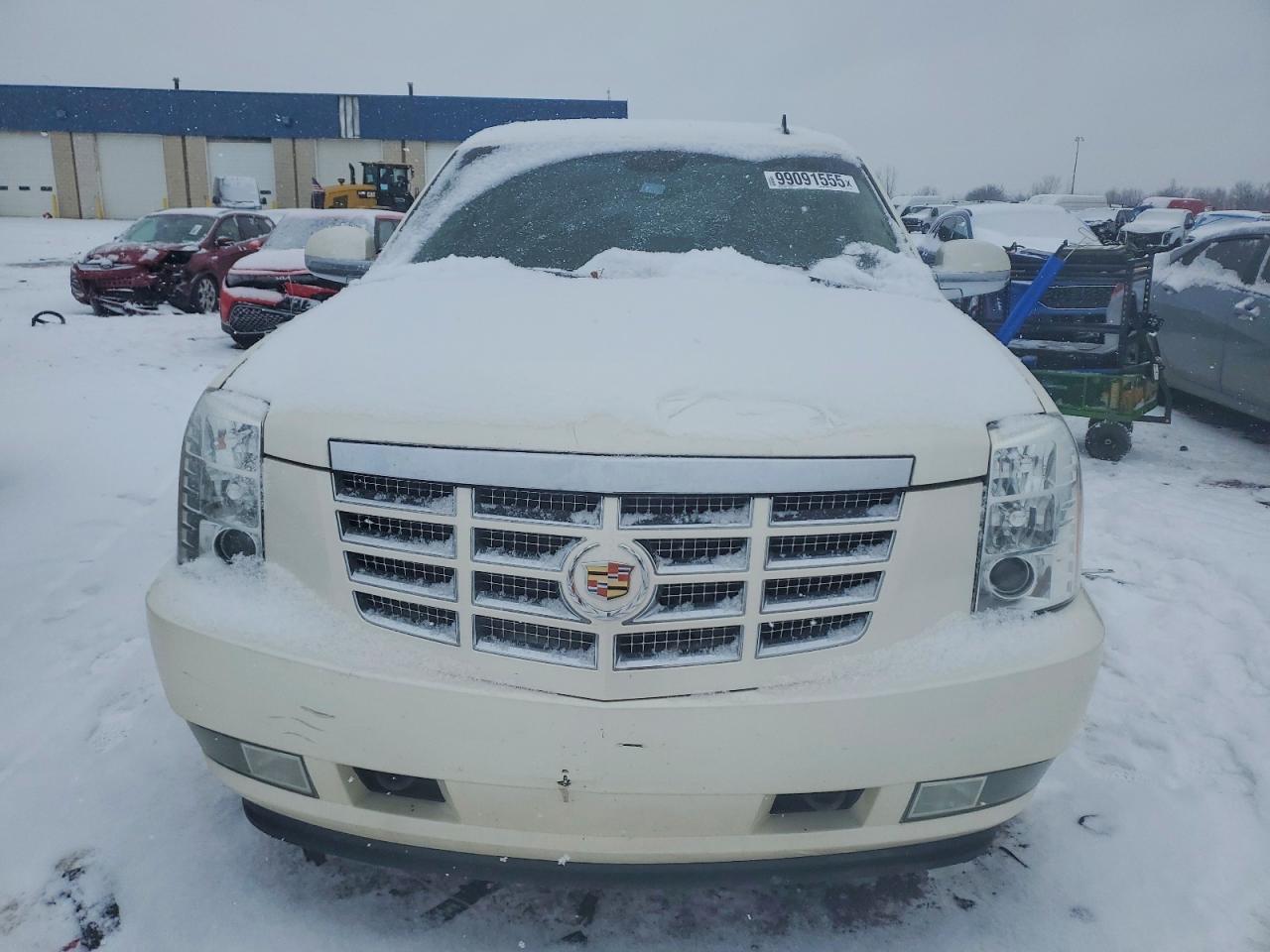 2011 CADILLAC ESCALADE ESV LUXURY photo 5
