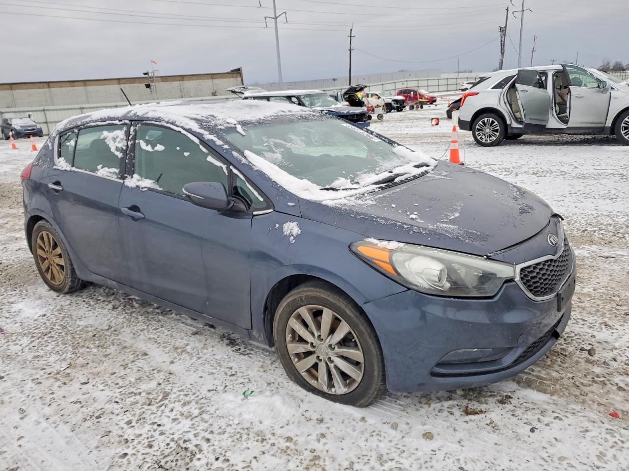 2015 KIA FORTE EX photo 4