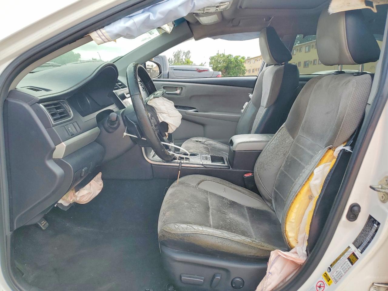 2016 TOYOTA CAMRY LE photo 7